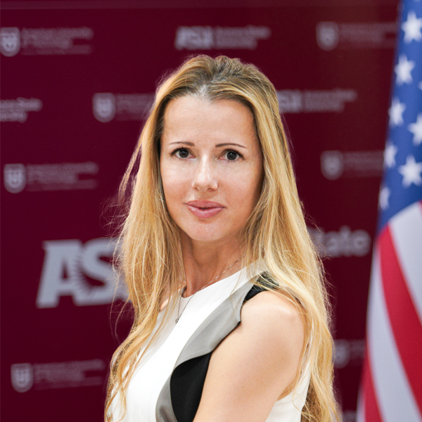 Dr. Albina Kecman